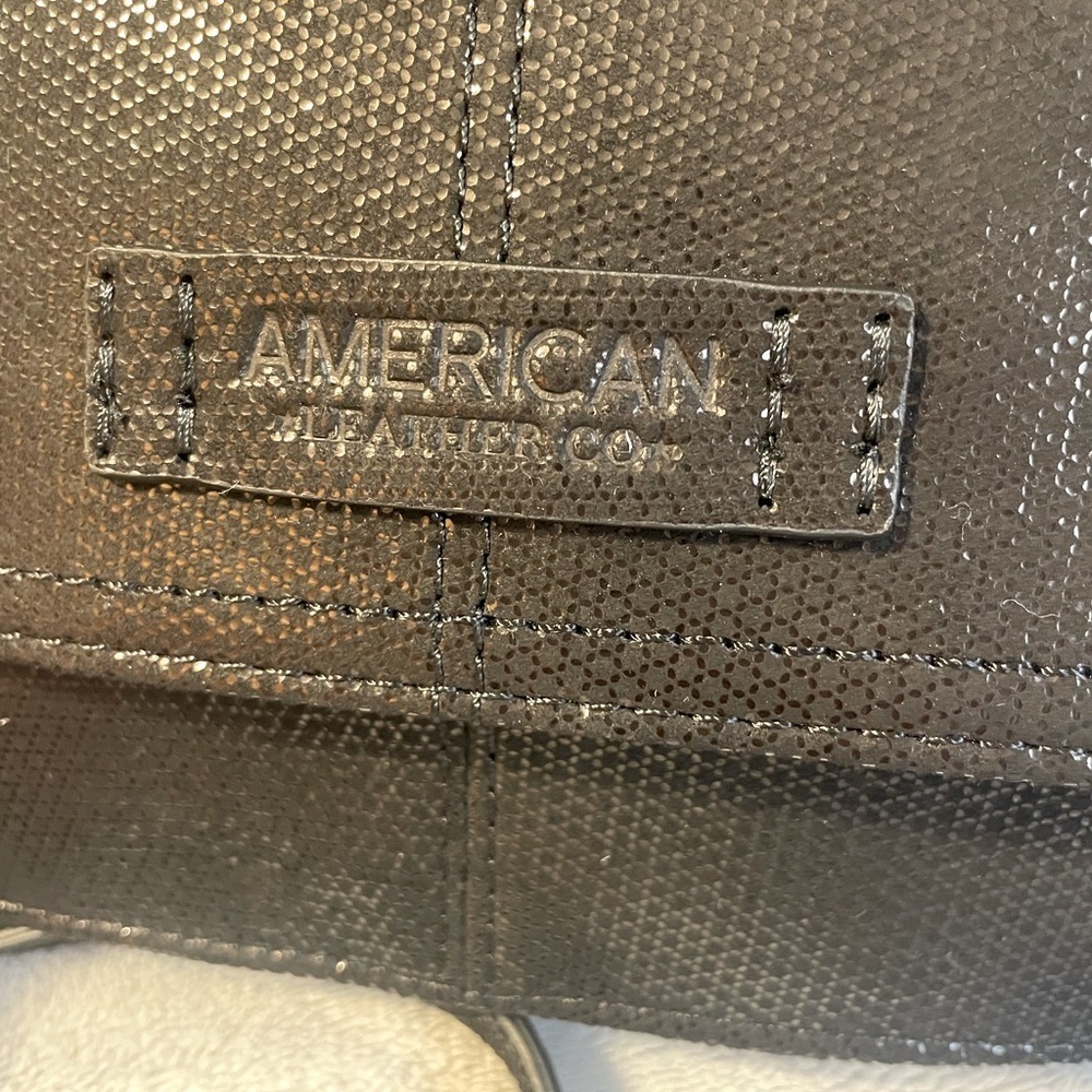 American Leather Co Black Leather Crossbody Bag - Picture 2 of 9